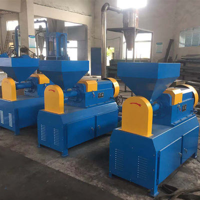 10 Mesh 60kg/H Tire Crusher 22KW Tyre Powder Making Machine