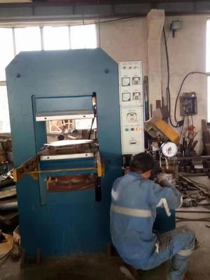 SGS Soft Joint Rubber Vulcanizing Press Flat Vulcanizing Machine