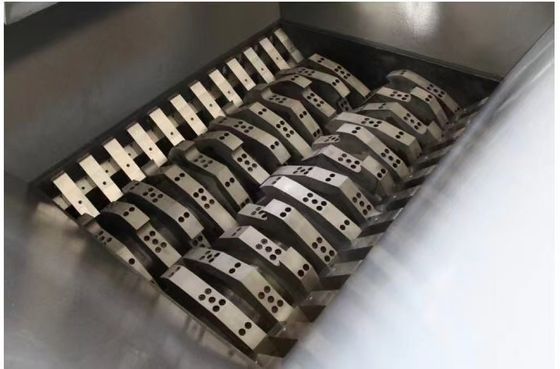 Shaking Screen Contained Rubber Powder Production Machine Mechanical Grinding And Sieving for Output
