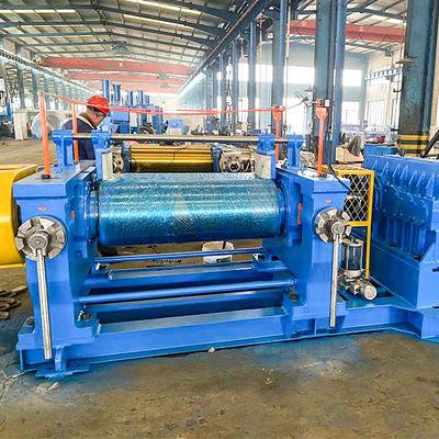 Dia 400mm Rubber Open Mixing Mill 37KW For Rubber Compound Warming